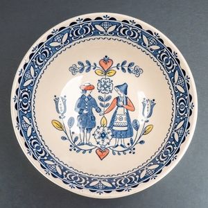 Set of 2 vintage Staffirdshire Old Granite Hearts &Flowers cereal bowls